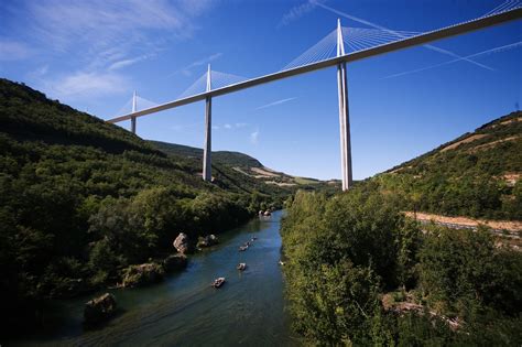 Le Viaduc De Millau Aveyron Tourisme En Groupe
