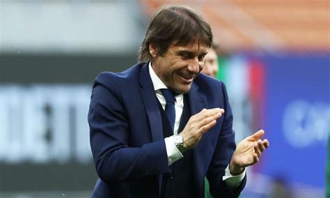 Track breaking antonio conte headlines on newsnow: Inter, la festa scudetto continua con un pranzo a Milano ...