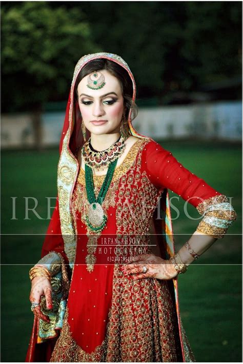 51 Inspirational Red Pakistani Bridal Outfits By Irfan Ahson