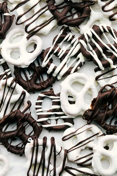 Quick And Easy Chocolate Covered Pretzels Scoopsky
