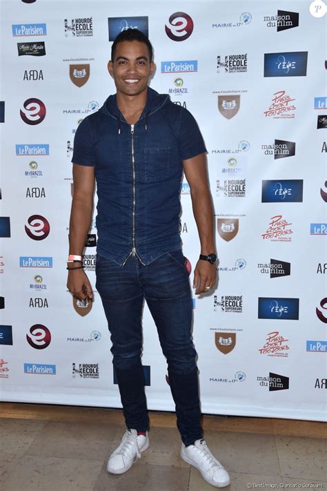 Jun 24, 2021 · ici tout commence : Terence Telle lors du photocall de la 2ème édition du ...