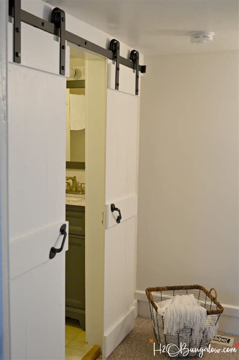 See more ideas about apartment decor, bedroom decor, home decor. Interior DIY Double Barn Door Tutorial - H20Bungalow