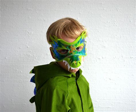 Super ausmalbilder kostenlose malvorlagen zum ausmalen für kinder ausmalblätter malbilder ausmalen kostenloses malbuch farbbilder. Die besten 25+ Dinosaurier kostüm Ideen auf Pinterest | Drachenkostüm, Dino kostüm und Baby ...