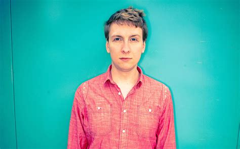 comedian joe lycett talks pansexuality david cameron being “attractive” and risking his life in