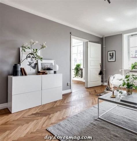 Jetzt günstig die wohnung mit gebrauchten möbeln einrichten auf ebay kleinanzeigen. Wohnzimmer // Wand / mausgrau in 2020 | Graue wände ...