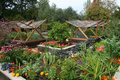 20 Impressive Vegetable Garden Designs And Plans Interior Design
