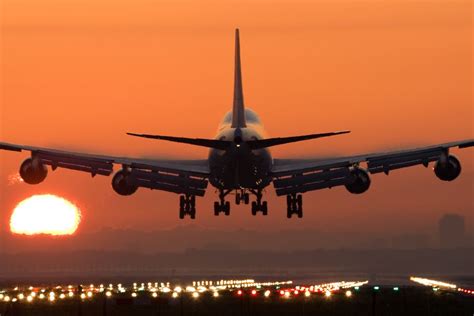 Boeing 747 Landing During Sunrise Boeing 747 Boeing Airline