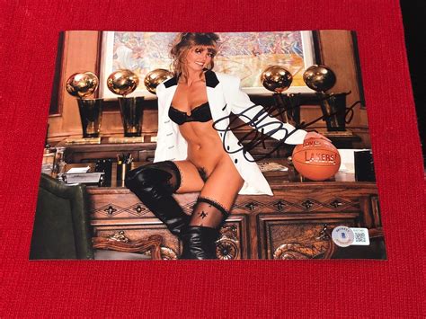 JEANIE BUSS SIGNED AUTOGRAPH 8X10 PHOTO LOS ANGELES LAKERS BECKETT BAS