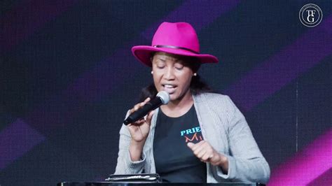 Filipino flyweight boxer carlo paalam advanced to the quarterfinals of the flyweight division in the tokyo olympic games after he defeated mohamed flissi of algeria by unanimous decision in the round of 16 at the kokugikan arena, saturday. Prière Midi Pasteur Carlos Live Stream - YouTube