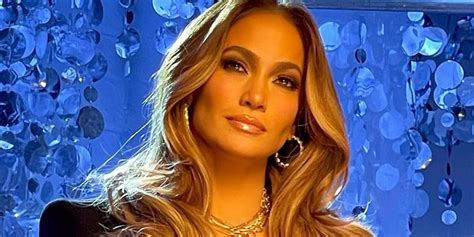 Jennifer Lopez Serves An Og Classic Curve Cut Hypebae