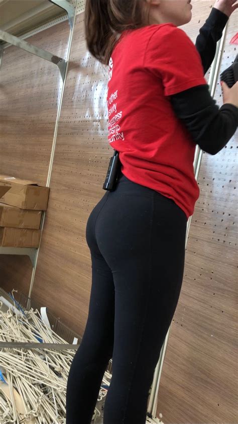 teen working in her leggings spandex leggings and yoga pants forum