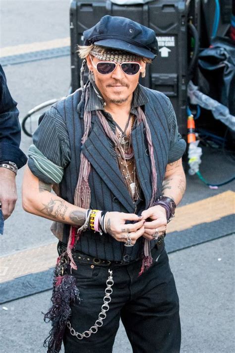 Pin De Manea En Fashion Johnny Depp Fotos De Johnny Depp Películas
