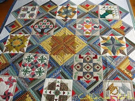 The log cabin quilt became wildly popular and was identified with the pioneer spirit and values of america. Pin on Log Cabin Variations