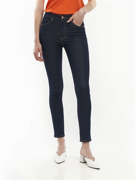 Beli Levis Womens Revel Shaping High Rise Skinny Jeans Levis