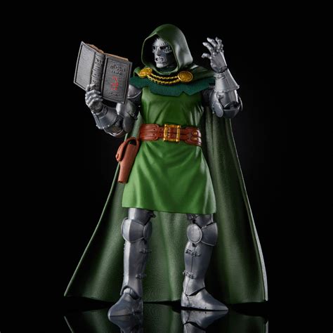 Marvel Legends Fanastic Four Retro Collection Doctor Doom 6 Inch Action