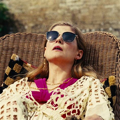 Sleek Oversized Sunglasses Of Rosamund Pike As Lady Elspeth Catton In