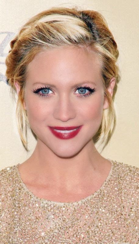 2 and looked absolutely gorgeous. Brittany Snow, short hair. Maybe loosely braided on both ...