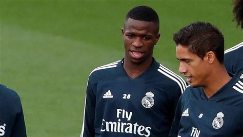 نجح ريال مدريد في تجاوز اختباره الأول أمام ليفربول ليقترب من نصف نهائي دوري أبطال أوروبا. ريال مدريد يقدم استئنافًا جديدًا على طرد فينيسيوس - بطولات