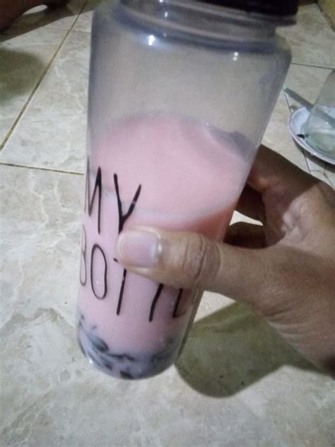 Kali ini aku menggunakan bubuk minuman / powder drink rasa melon. Resep dan Cara Membuat Ice Milk Jelly | Jeli Susu