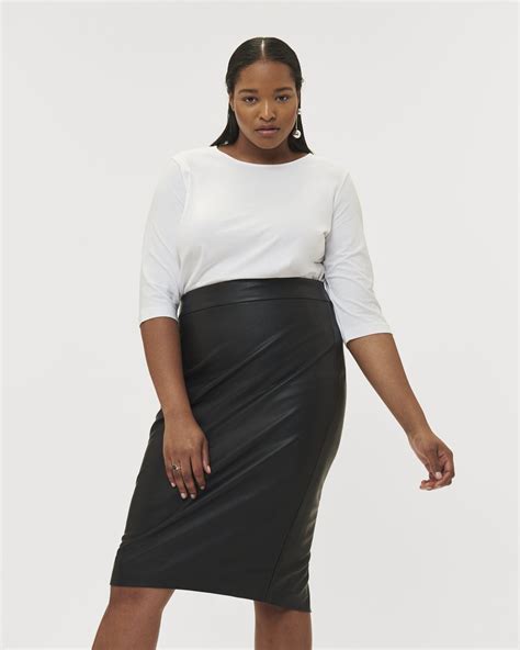 Cute Plus Size Leather And Suede Skirts For The Summer