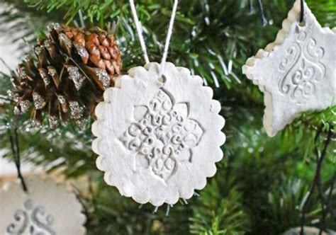 Vintage Inspired Diy Stamped Clay Ornaments Shelterness