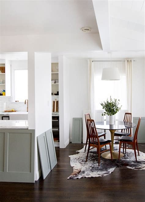 Then it was time to affix them to the doors. DIY Shaker cabinet doors - step by step instructions and tips