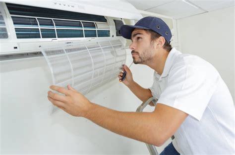 4 Signs You Need A Chesterfield Mo Air Conditioning Repair Expert