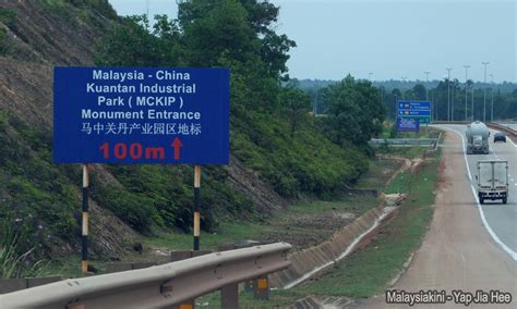 Other industrial parks in greater kuantan, would have fencing and walls, around individual factories or company buildings. Malaysian contractors and China chefs juggle Kuantan's ...