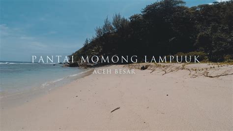 Kalau kamu datang ke pantai lampuuk, maka pantai momong bisa dilihat tersembunyi di balik bukit batu di sebelah kanan, yang menjadi tempat bersandar joel's bungalow. Pantai Momong Lampuuk - tukangpantai