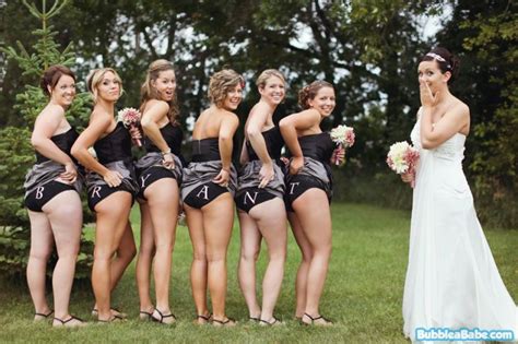 Bridesmaids Group Photo Flashing Cumception