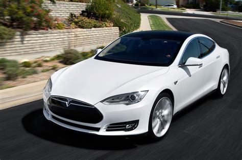 Tesla Model S 4wd Launched Car News Premium Luxury Saloons