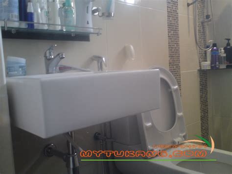 Renovation and plumbing.ubahsuai rumah.pejabat.baiki atap bocor.mengecat rumah.baiki tandas tersumbat.pasang. Kos Pasang Tiles adalah Mengikut Kerja-Kerja Pembongkaran ...
