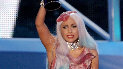 Lady Gaga Revela Qué Pasó Con Su Vestido De Carne En Los Premios Mtv