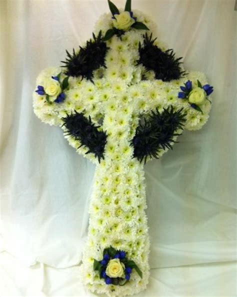 Welcome to the homepage of celtic flowers. Celtic Cross White - Funeral Flowers Reading