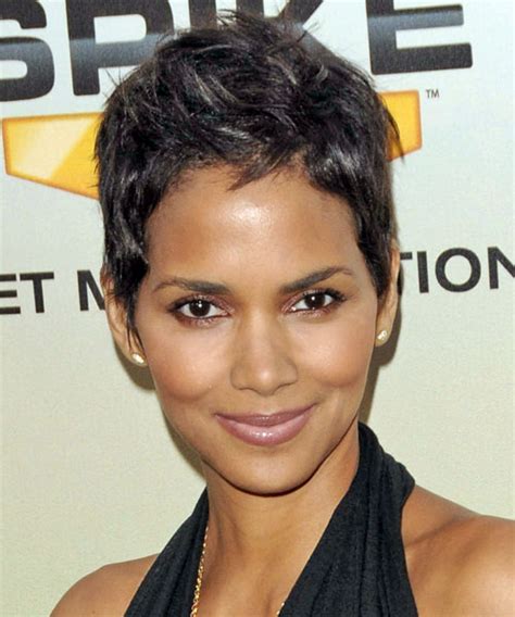 Berry is known for her cute and she has worn all kinds of hairdos but the pixie cut and other short haircuts are her favorites. Halle Berry Short Straight Casual Hairstyle - Dark Ash ...