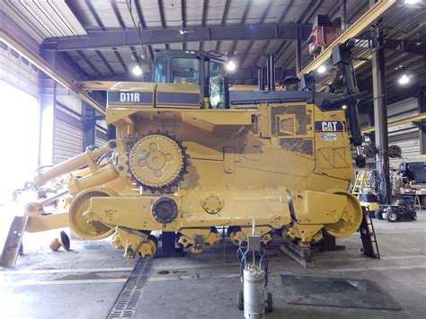 Cat D11t In For Service Heavy Equipment Caterpillar Equipment