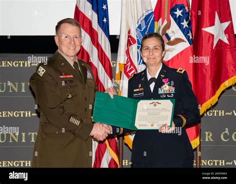 Maj Gen David Hill Usawc Commandant Recognizes Col Veronica Oswald