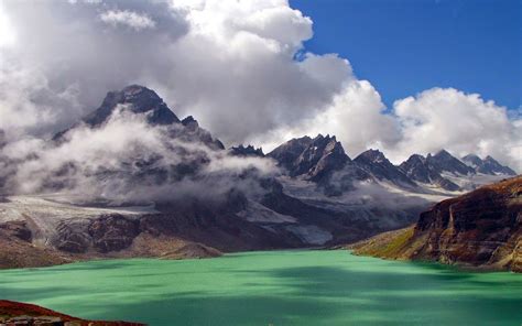 Landscape Nature Lake Mountain Clouds Pakistan Himalayas Summer Green