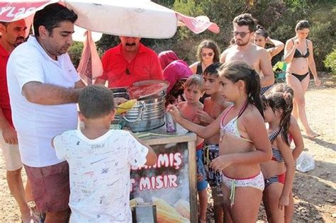 Kısa bir süre sonra da korkmaz ve eşi gökçen korkmaz da abd'ye gitti. Sezgin Baran Korkmaz kimdir aslen nereli lahmacun olayının ...