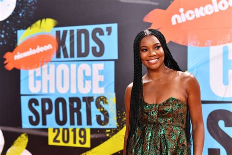 Gabrielle Union Nickelodeon Kids Choice Sports Awards 2019 In Santa