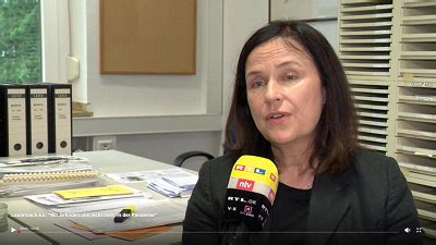 Erfahren sie auf meiner internetseite neuigkeiten, aus politik, den wahlkreis köln. Ex-Frau von Karl Lauterbach ist sicher: "Corona ist keine ...