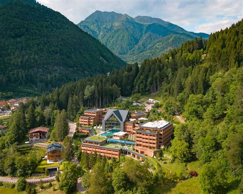 Hotel Review The Lefay Resort And Spa Dolomiti Voyagefox