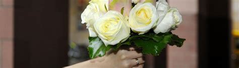 Maybe you would like to learn more about one of these? Brautstrauß von Plumeria Blumen Design in Frankfurt-Ostend ...