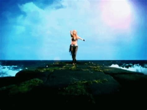 Shakira In Whenever Wherever Music Video Shakira Fan Art 30898322 Fanpop