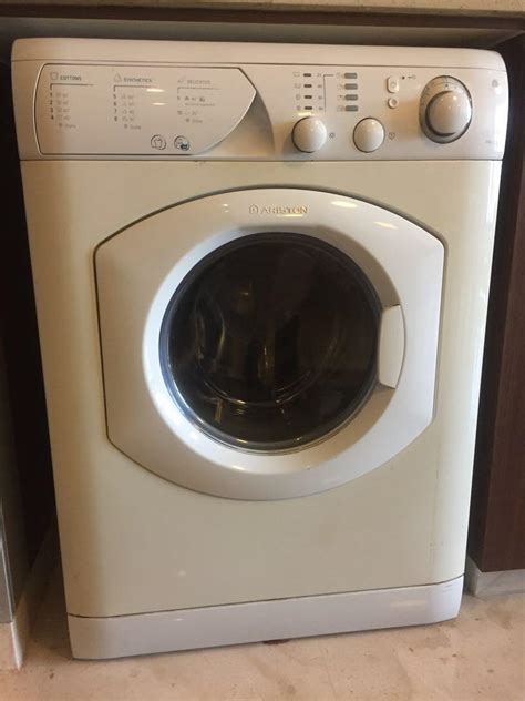Ariston Washer Dryer 2 In 1 Good Condition TV Home Appliances