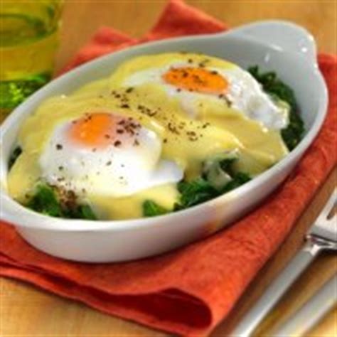 Eggs florentine benedict is a delicious twist on the breakfast classic! Poached eggs Florentine | Secret Sauce