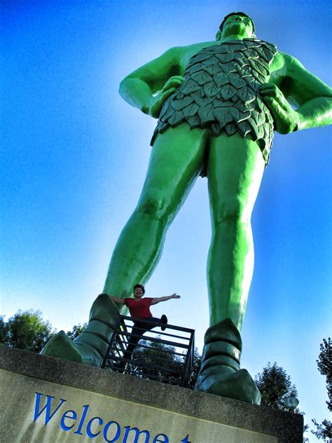Green Giant Statue Of Blue Earth Mn Road Pickle