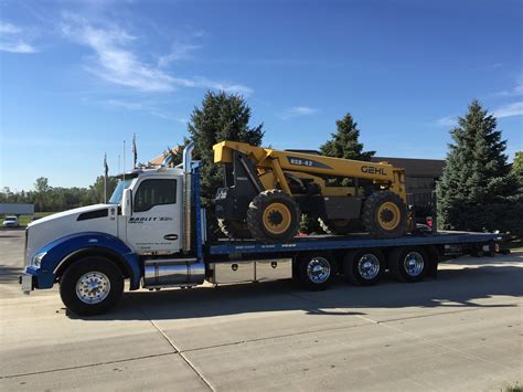 Heavy Duty Towing And Equipment Hauling Hadleys Towinghadleys Towing
