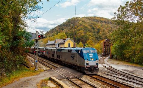 Virus forces 2020 WVa fall foliage train to be called off - WOAY-TV