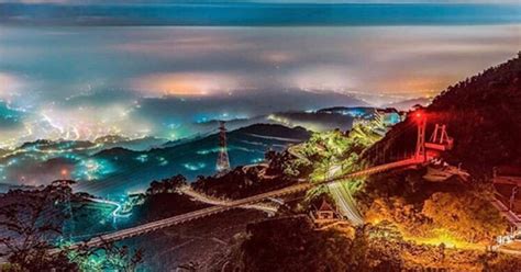 The site owner hides the web page description. 走上去彷彿踏足仙境 嘉義太平雲梯「夜間登橋」限定這5天試營運 - boMb01